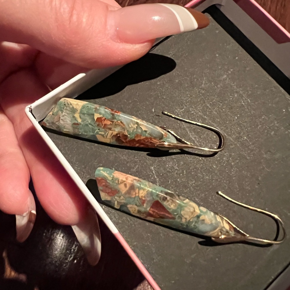 Elegant Gold and Green Dangle Earrings
